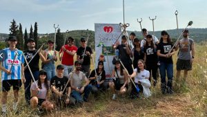 Recogida de residuos en la naturaleza con Zitro