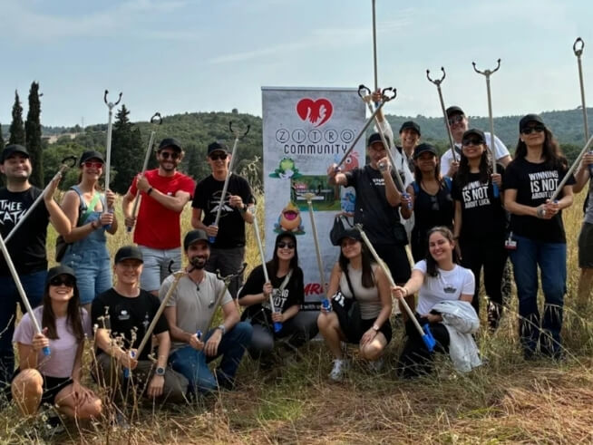 Recogida de residuos en la naturaleza